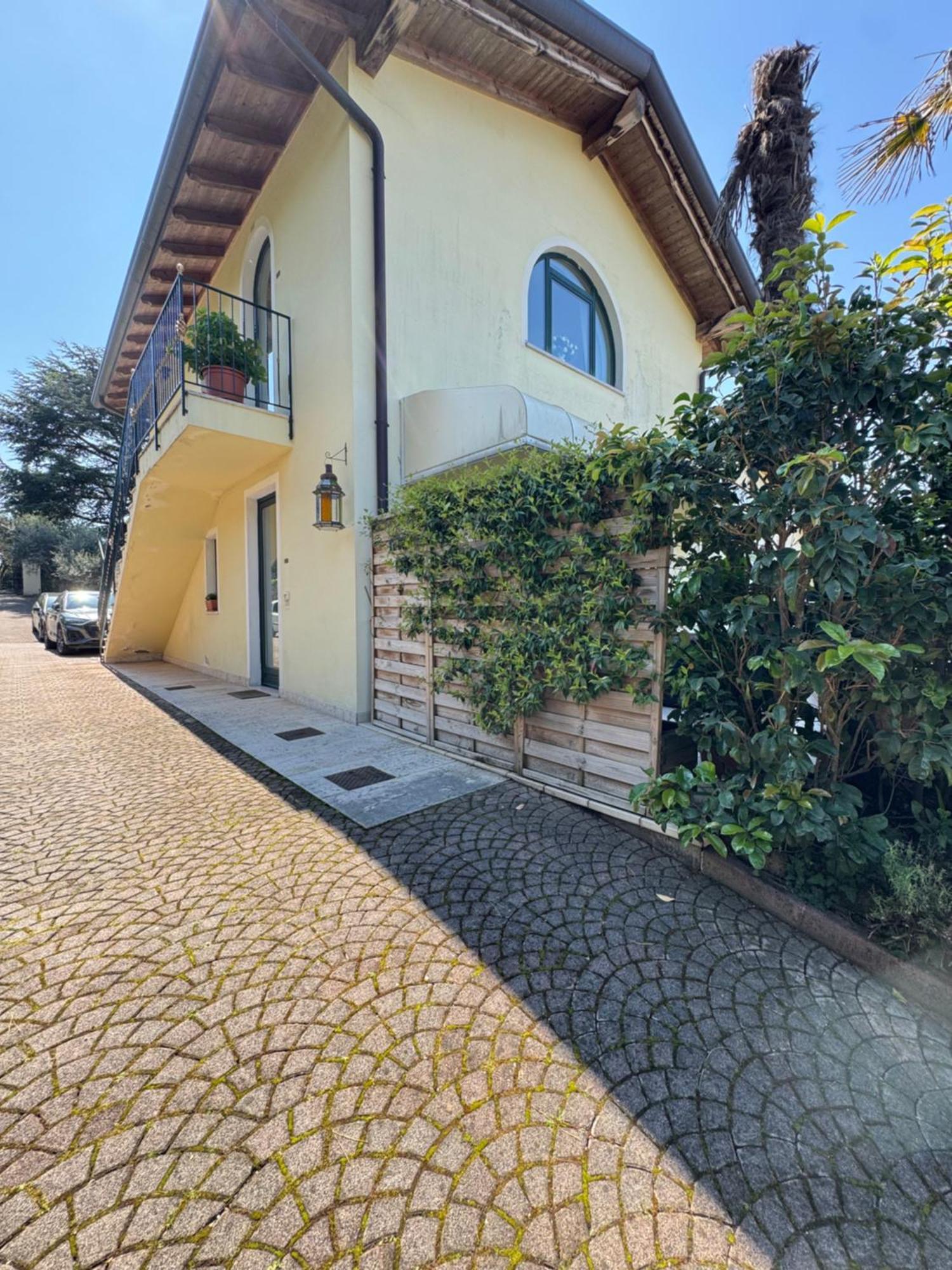 Appartamento La Perla Торри-дель-Бенако Экстерьер фото
