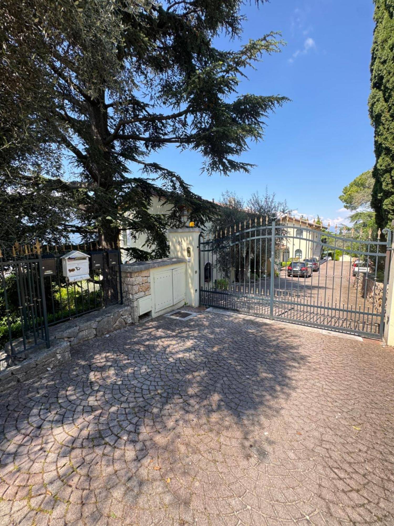 Appartamento La Perla Торри-дель-Бенако Экстерьер фото